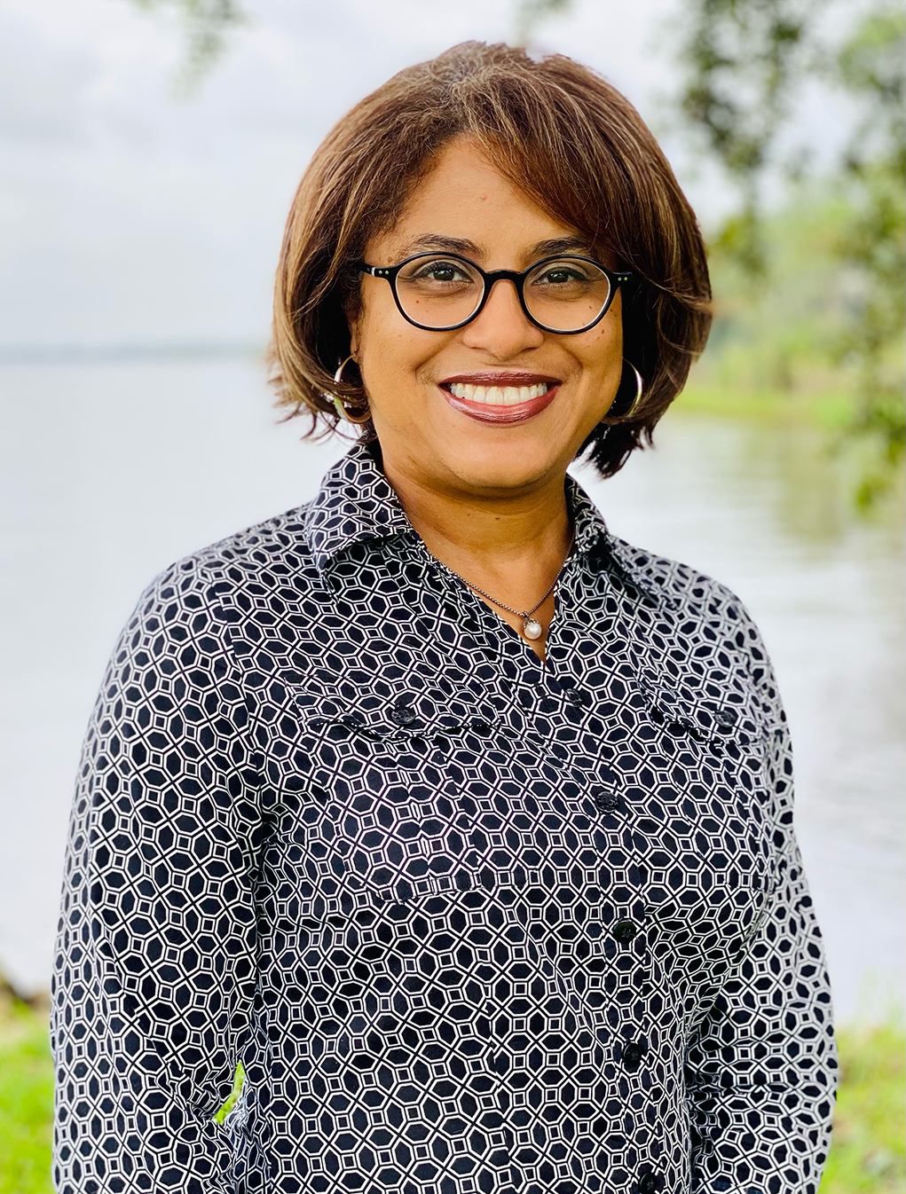 Karen Karen Estella Smith